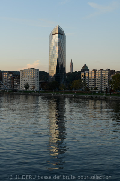 tour des finances à Liège